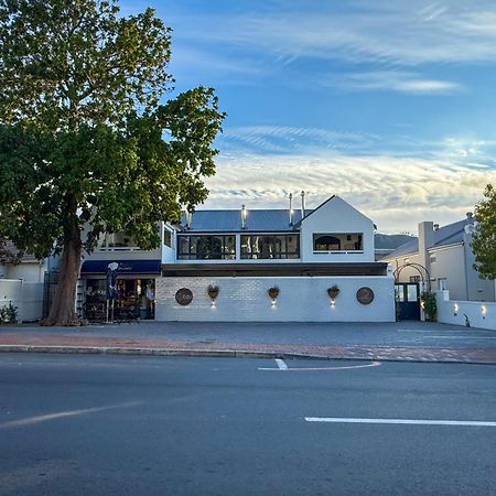 Le Petit Manoir Boutique Hotel フランシュホーク エクステリア 写真