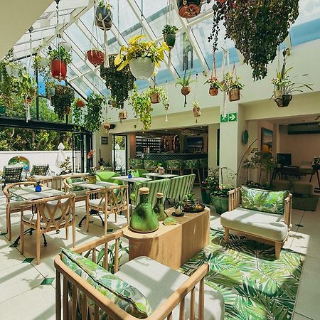 Le Petit Manoir Boutique Hotel フランシュホーク エクステリア 写真